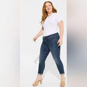 Torrid Boyfriend Straight Vintage Stretch Mid-Rise Jean size 18R